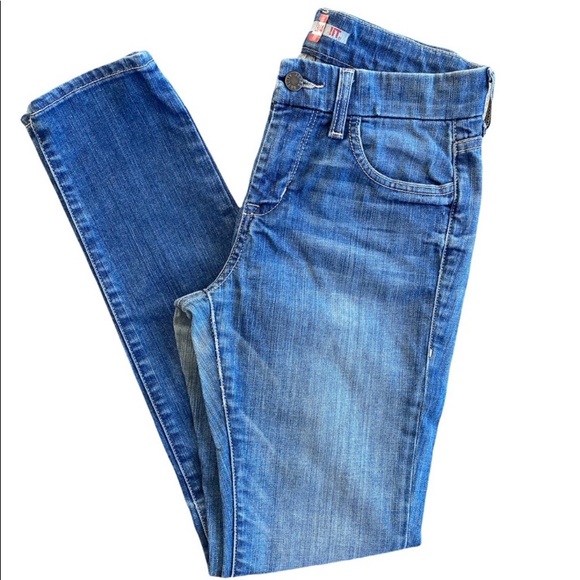 Curvy Stiletto Skinny High Rise High Waisted Jeans lit Designed in Los Angeles - Picture 5 of 16